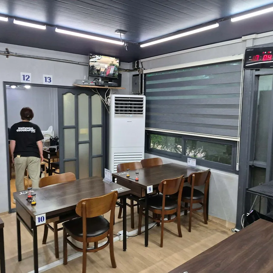 철원 솔향기 매장 내부