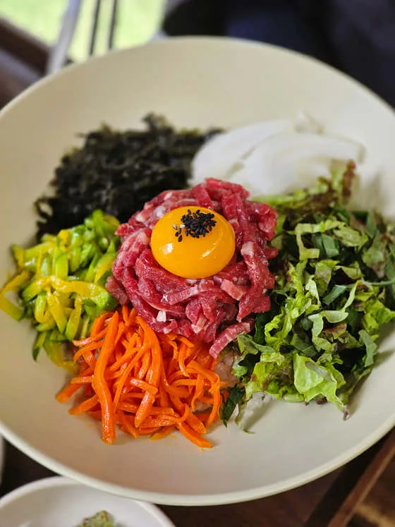 더기와 합정점 육회비빔밥