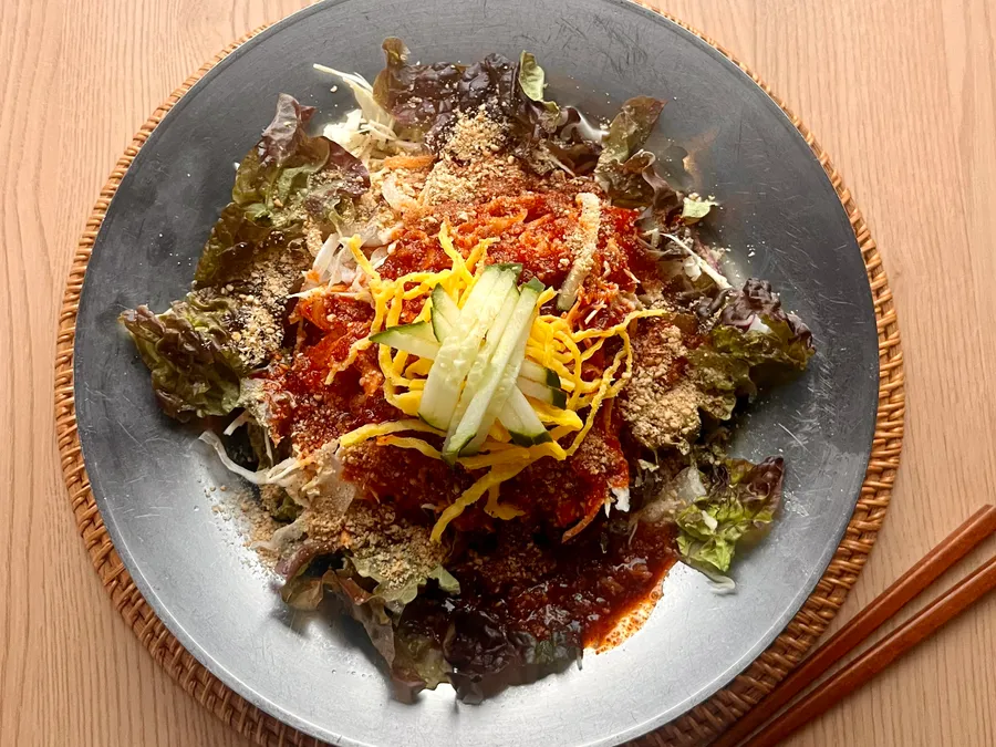 비빔국수 메뉴 이미지