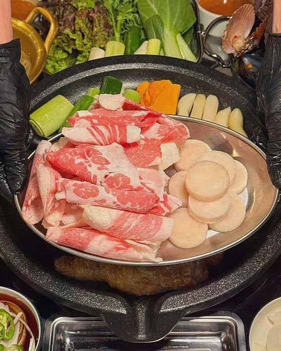 연막창 부평역점의 다양한 음식 구성