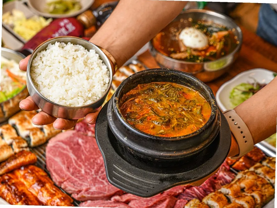 잠실장어와 한우 음식 사진