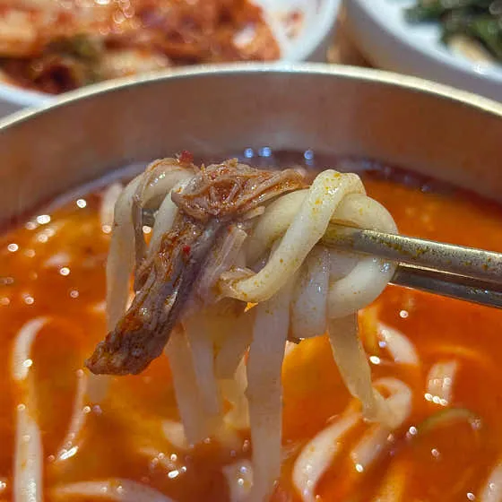 진밀옥 본점 칼국수 이미지