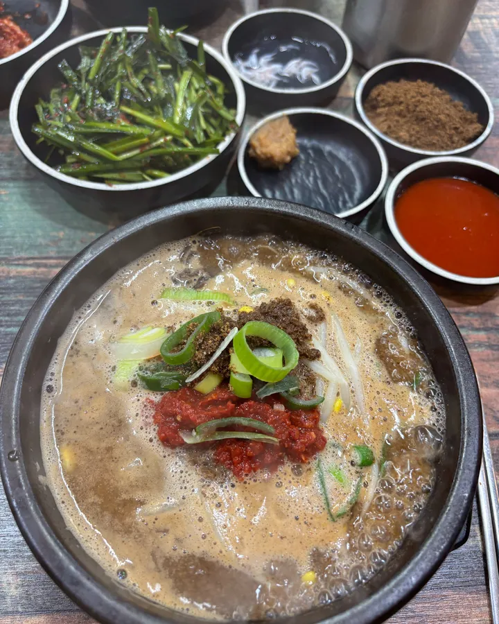 방문 고객이 남긴 식사 사진
