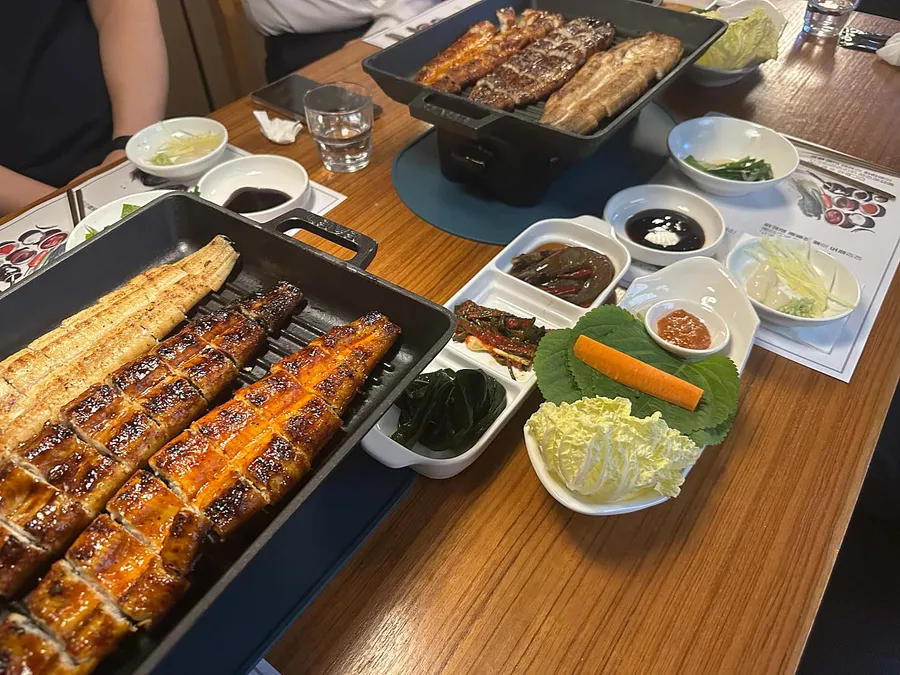 방문 고객이 남긴 음식 사진