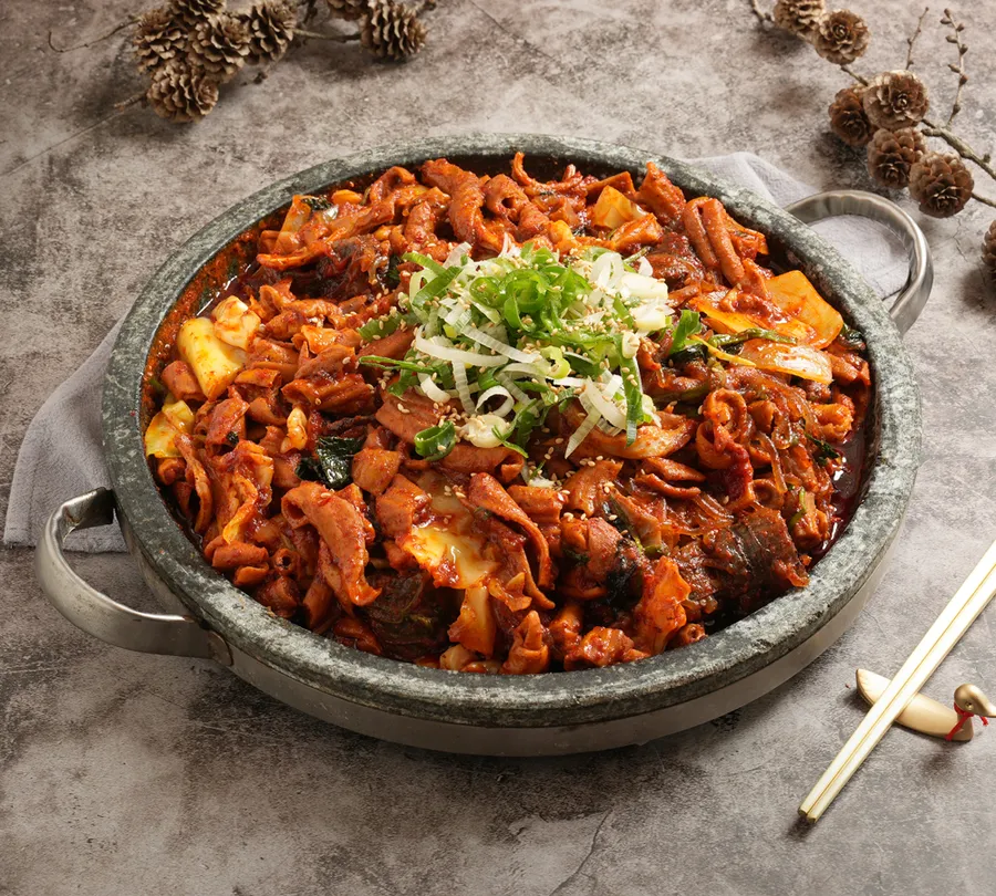매콤한 곱창 볶음(중)