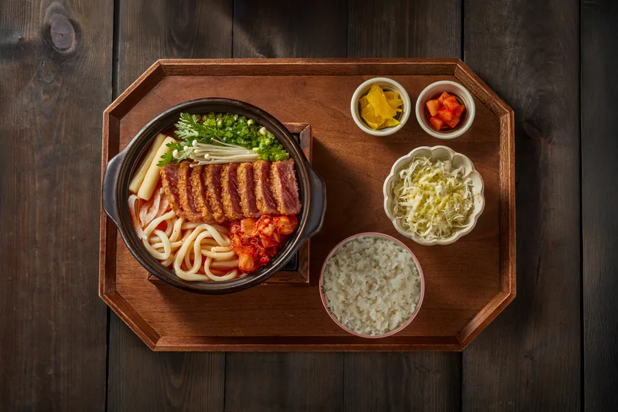 얼큰 규카츠김치나베 정식 공식 메뉴 사진