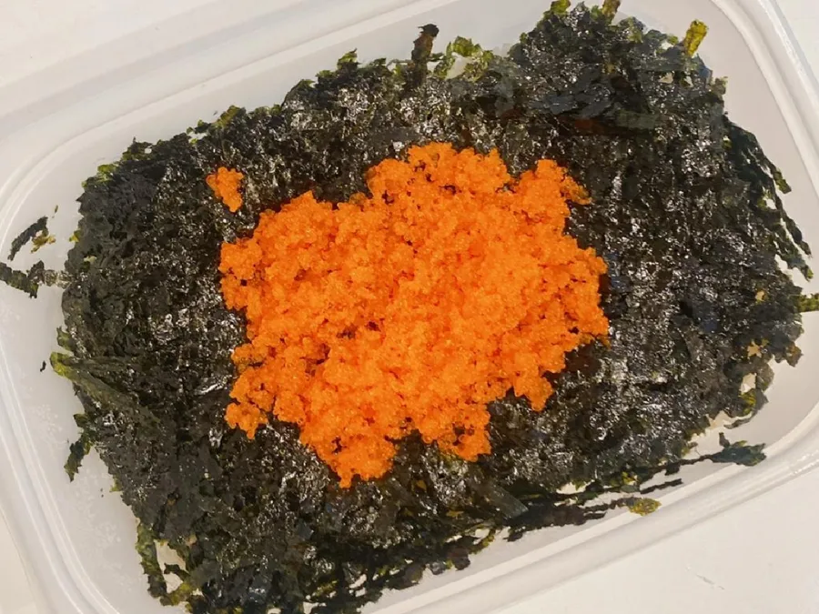 날치알주먹밥