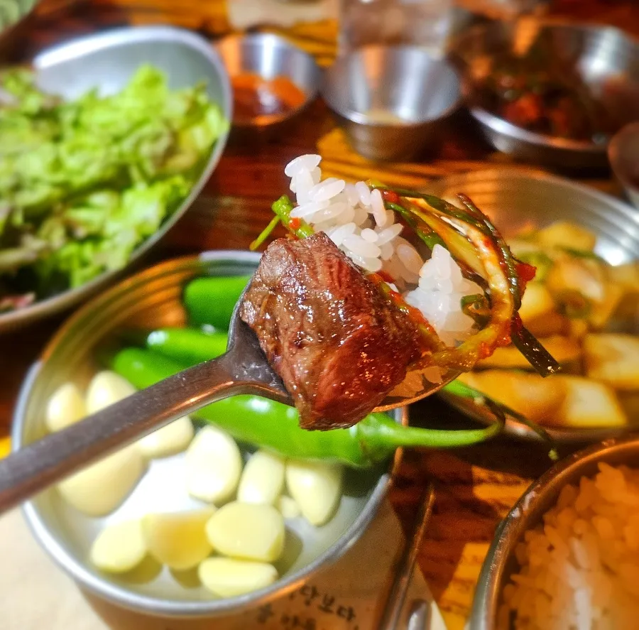 고기꾼김춘배 홍대본점 찌개 관련 방문 사진