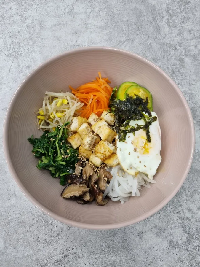 윤식당 두부비빔밥 메뉴 사진