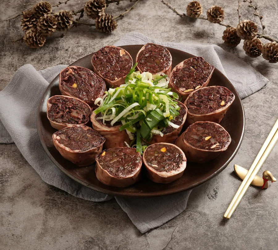 촉촉 쫀득 암뽕순대 한접시