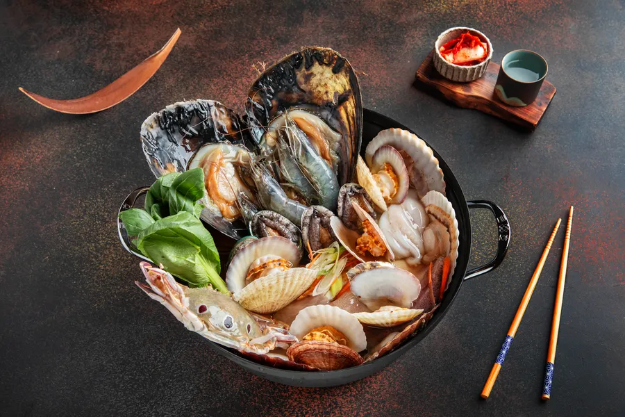 해물칼국수 한 냄비