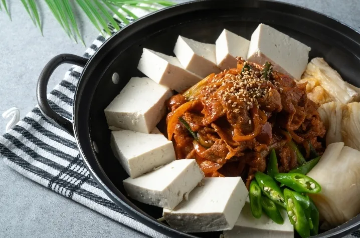 김치제육볶음+두부추가