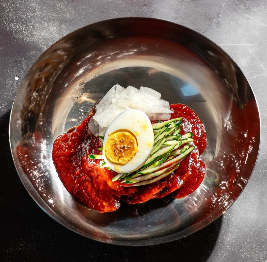 쟁반비빔냉면
