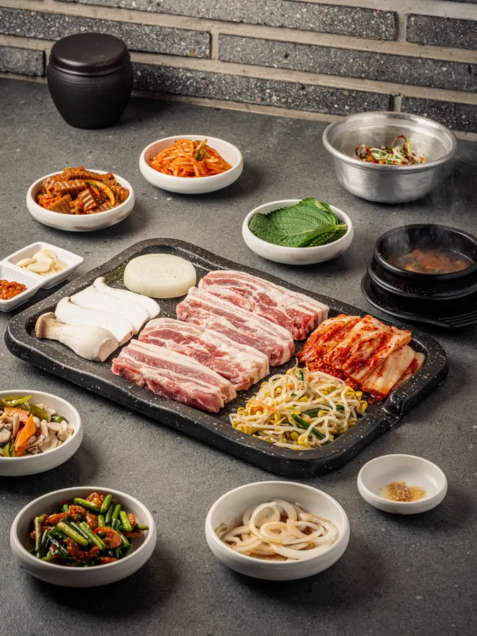 국내산 생삼겹살 (180g) 메뉴 이미지