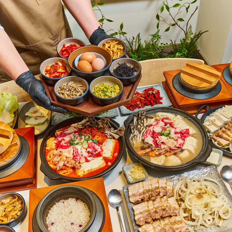 순두부와 돌솥밥 한상