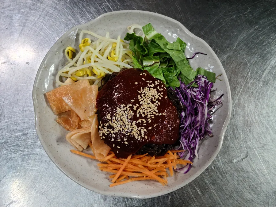 쟁반야채냉면 메뉴 사진