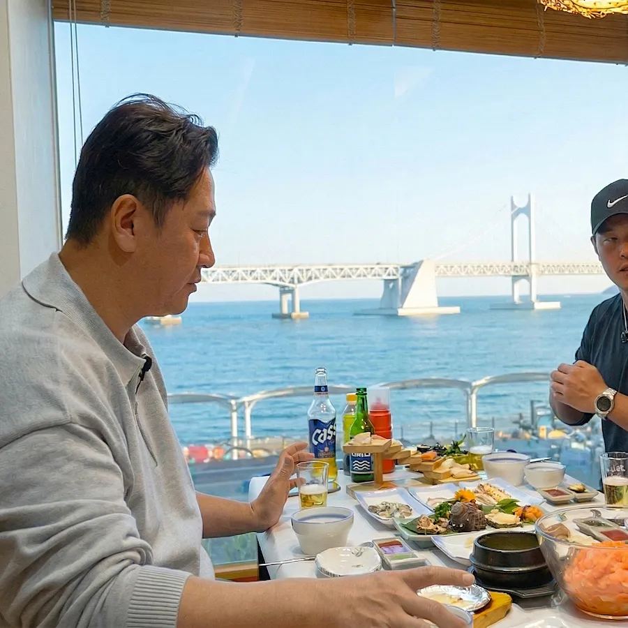 광안리 해린횟집의 대표 한상차림